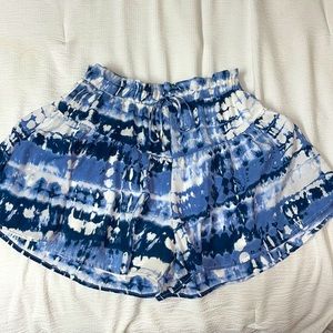 Boutique Blue and White Tie-Dye Shorts, Size M